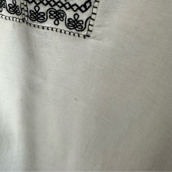 NWT | Zara | Embroidered V Neck Top | White/Black | Size XS - Picture 13 of 14